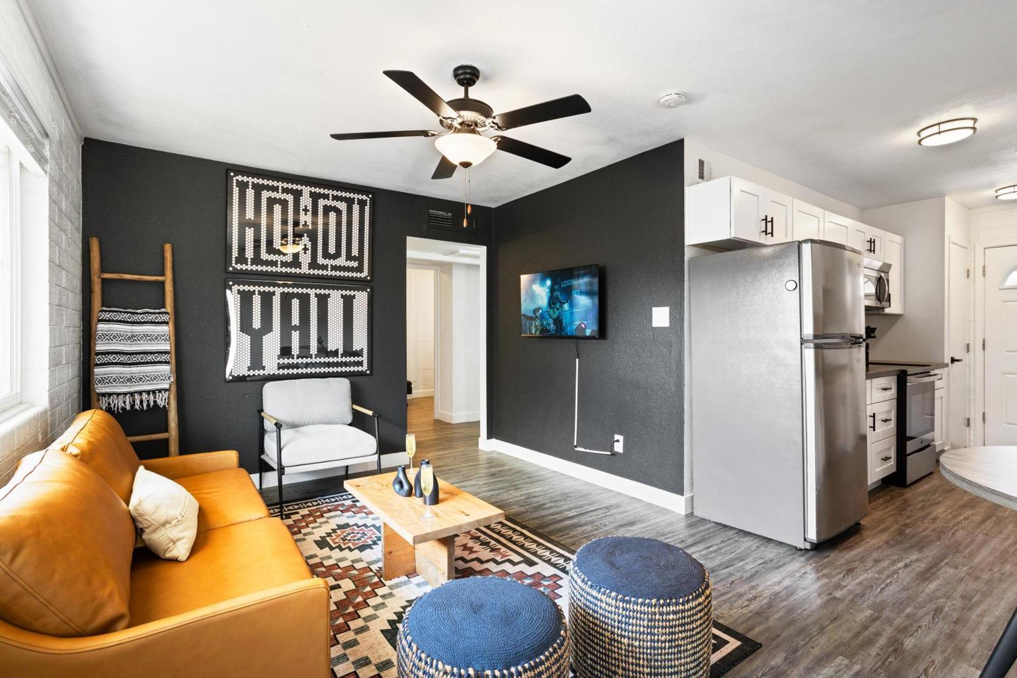 Aura-2 Units-next To The Entertainment District Holiday home Scottsdale